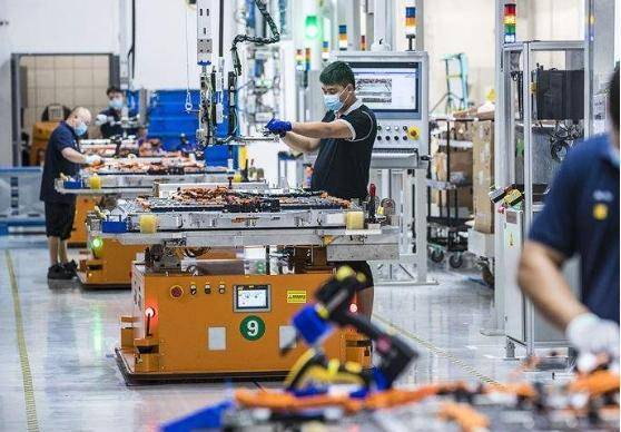 工廠建起來了，工人卻不好招了 為何國內(nèi)工廠與外企招工狀況截然相反？